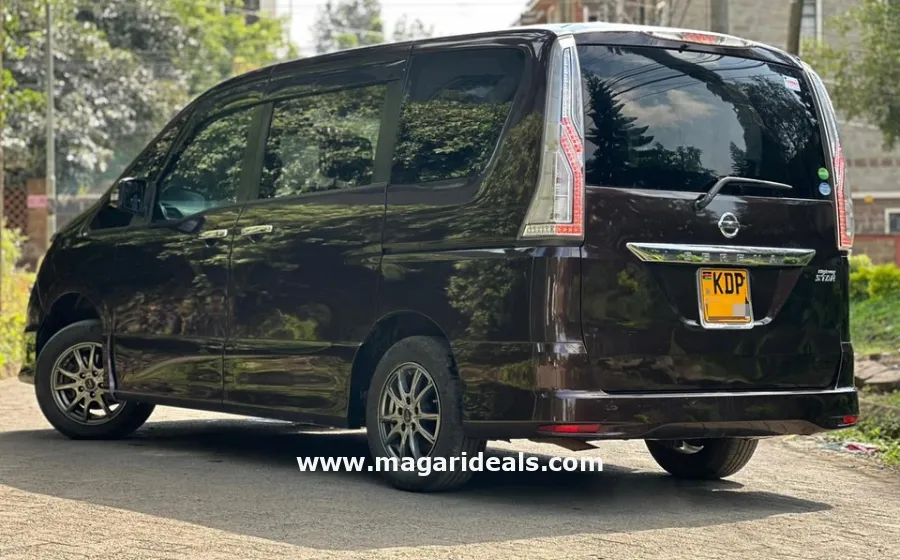 2017 Nissan Serena Highway Star in Kenya for Sale | Magari Deals