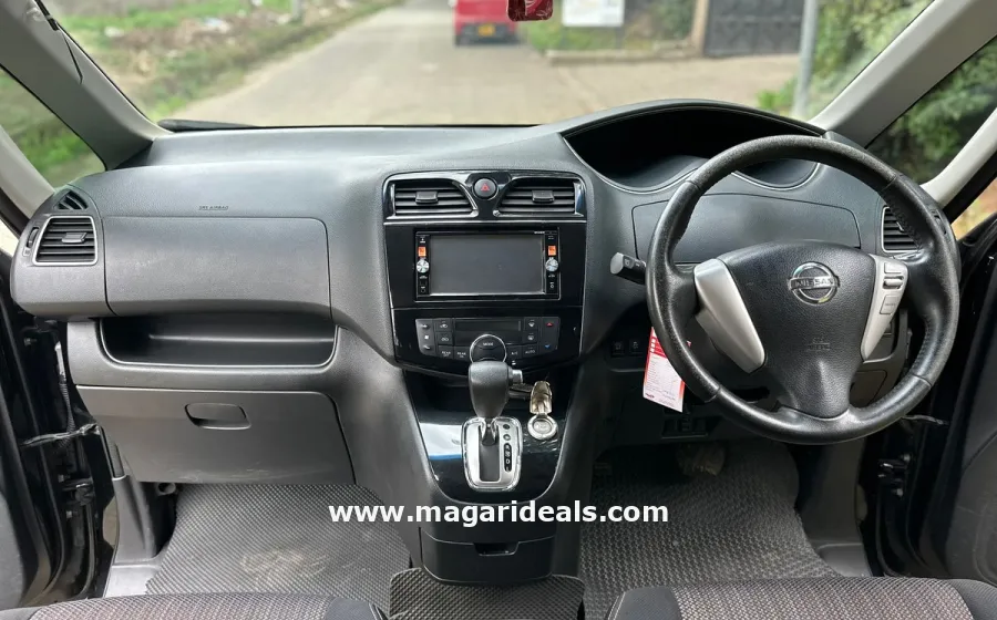 2015 Nissan Serena S-Hybrid Highway Star in Kenya for Sale | Magari Deals