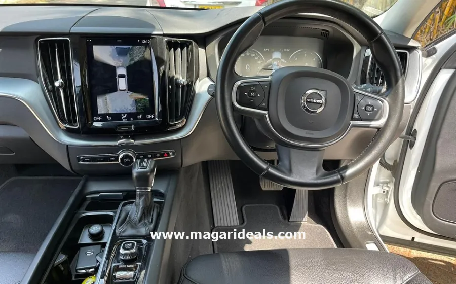 VOLVO XC60 D4 in Kenya for Sale | Magari Deals