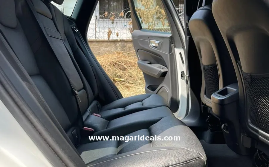 VOLVO XC60 D4 in Kenya for Sale | Magari Deals