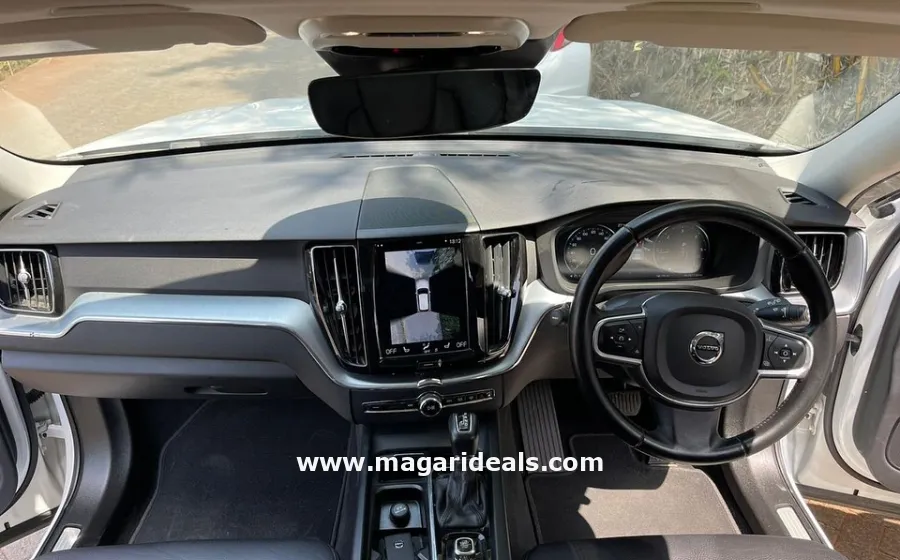 VOLVO XC60 D4 in Kenya for Sale | Magari Deals