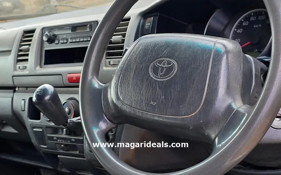 TOYOTA HIACE in Kenya in Kenya for Sale | Magari Deals
