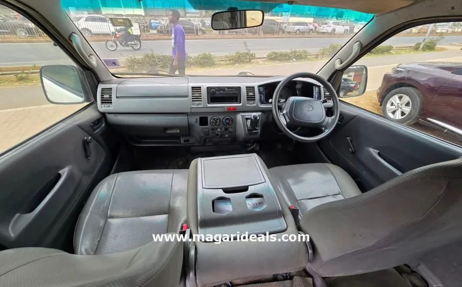 TOYOTA HIACE in Kenya in Kenya for Sale | Magari Deals