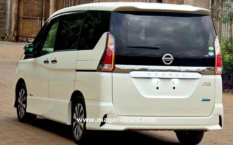 NISSAN SERENA HIGHWAY STAR HYBRID in Kenya for Sale | Magari Deals