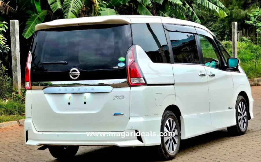 NISSAN SERENA HIGHWAY STAR HYBRID in Kenya for Sale | Magari Deals