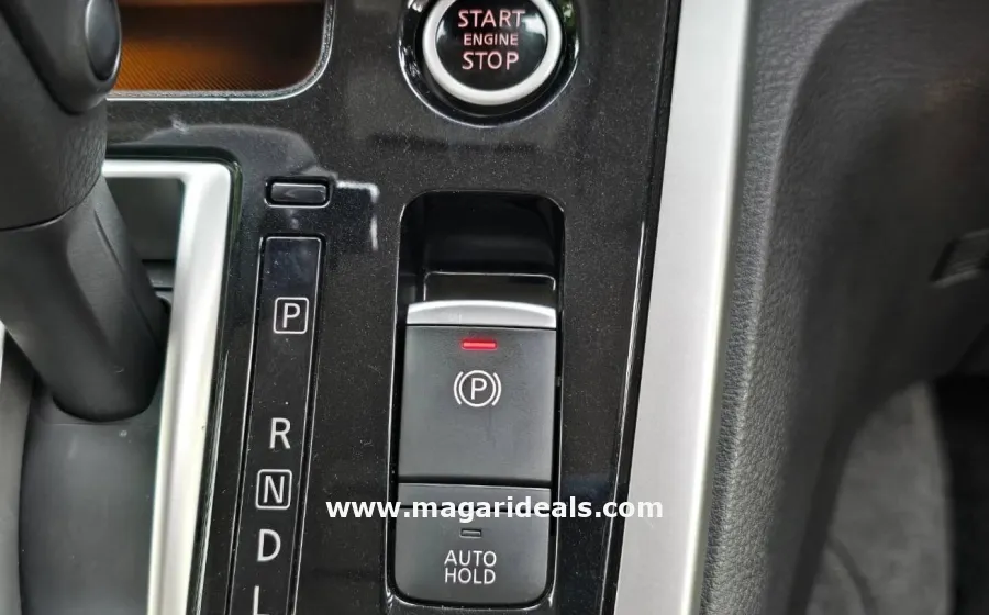 NISSAN SERENA HIGHWAY STAR HYBRID in Kenya for Sale | Magari Deals